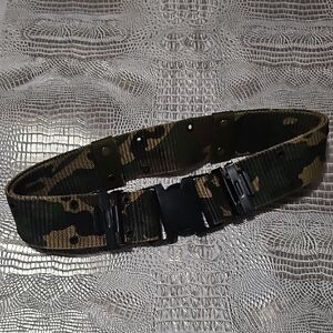 Finders Keepers Camouflage Belt